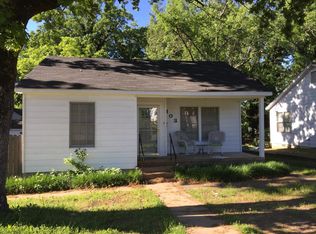 303 Crestwood St, Hot Springs, AR 71913