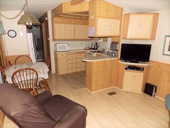 3rd image of 3647 Trudy Ln