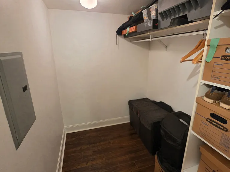 2181 Yonge St #2704 — Photo 14