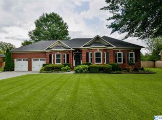 2637 Quarter Ln SE, Owens Cross Roads, AL 35763