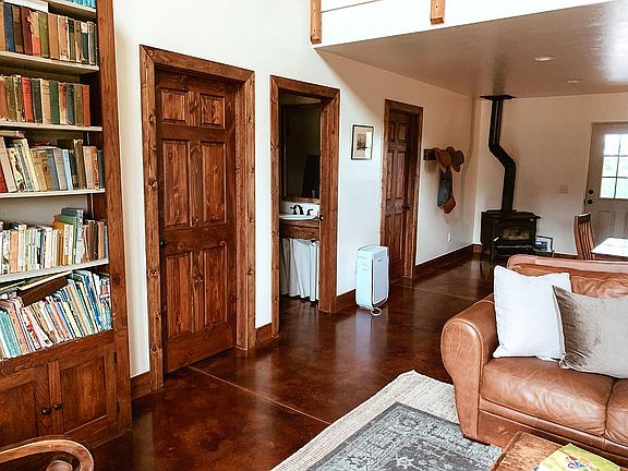 4th image of 24600 N Peebly Rd