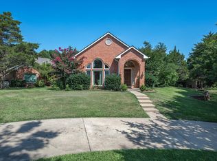 4323 Red Oak Cir, Midlothian, TX 76065
