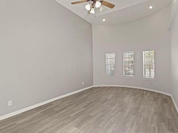 2nd image of 12628 Sun Haven Dr