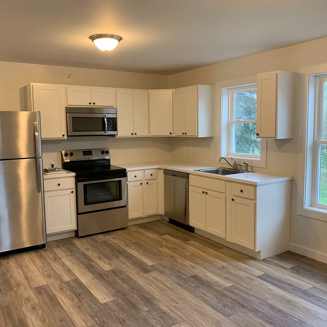 66 Upper Main Street — Photo 1