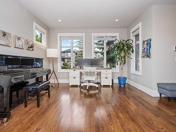 4th image of 5024 W 21st St SW