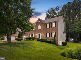 5 Lakewind Ln, Stafford, VA 22554