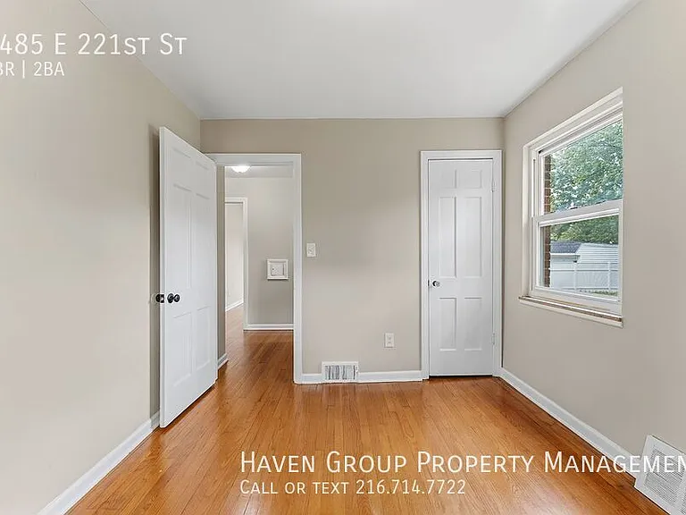 1485 E 221st St — Photo 15