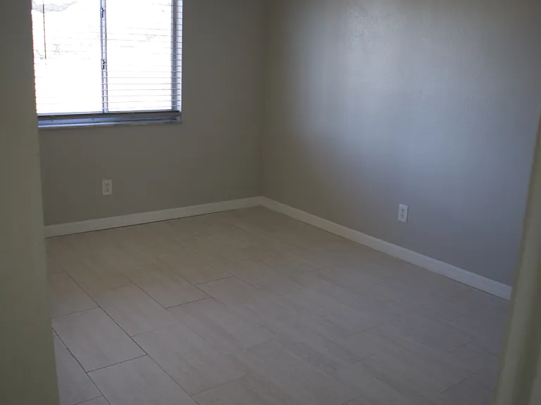 Upstairs Bedroom 2