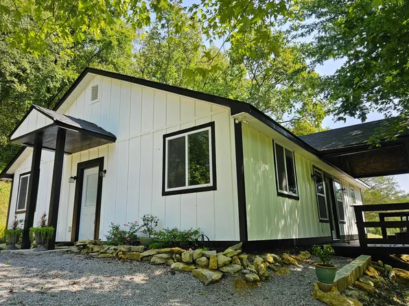 2210 Blackburn Hollow Rd, Cornersville, TN 37047