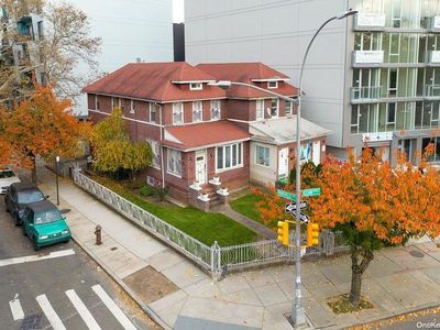 725 Ocean Parkway, Brooklyn, NY, 11230
