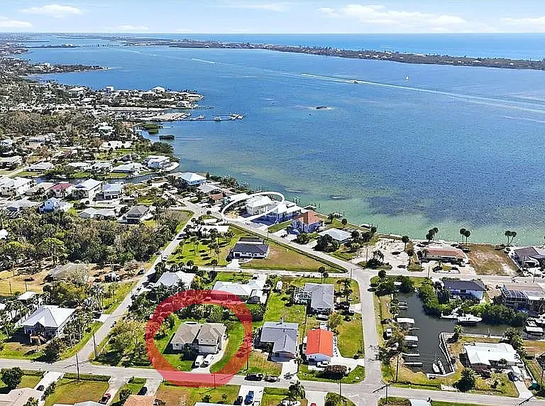 House (circled in red) is one block from the intracoastal waterway, looking over to middle beach on Manasota Key