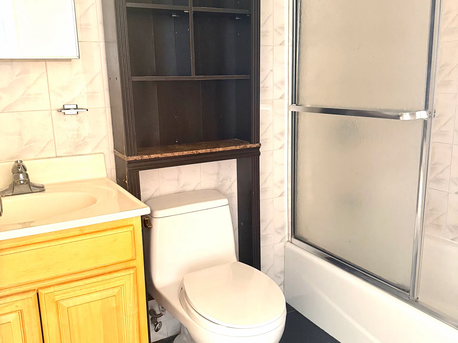 194th St, Flushing — Photo 1