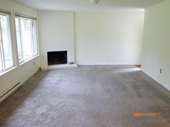 4th image of 14002 SE Newport Way