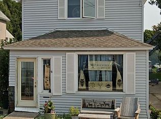 424 Hecla St, Calumet, MI 49913