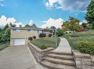 9945 South St, North Huntingdon, PA 15642