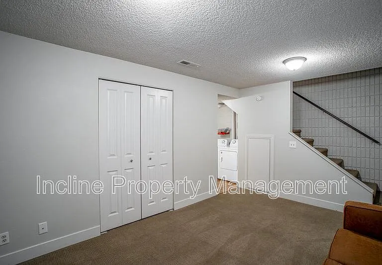 781 N Valley View Dr #16 — Photo 10