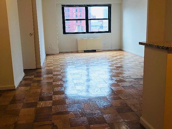 4th image of 300 W 55th St APT 9A