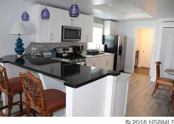 4th image of 829 Maralyn Ave