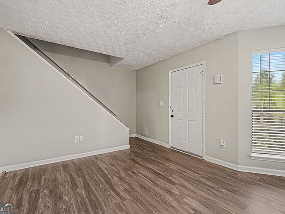 4th image of 3558 Hopkins Ct