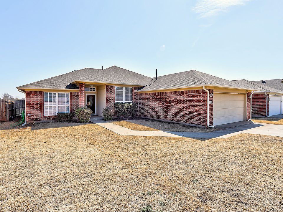 1st image of 517 Lone Oak Dr