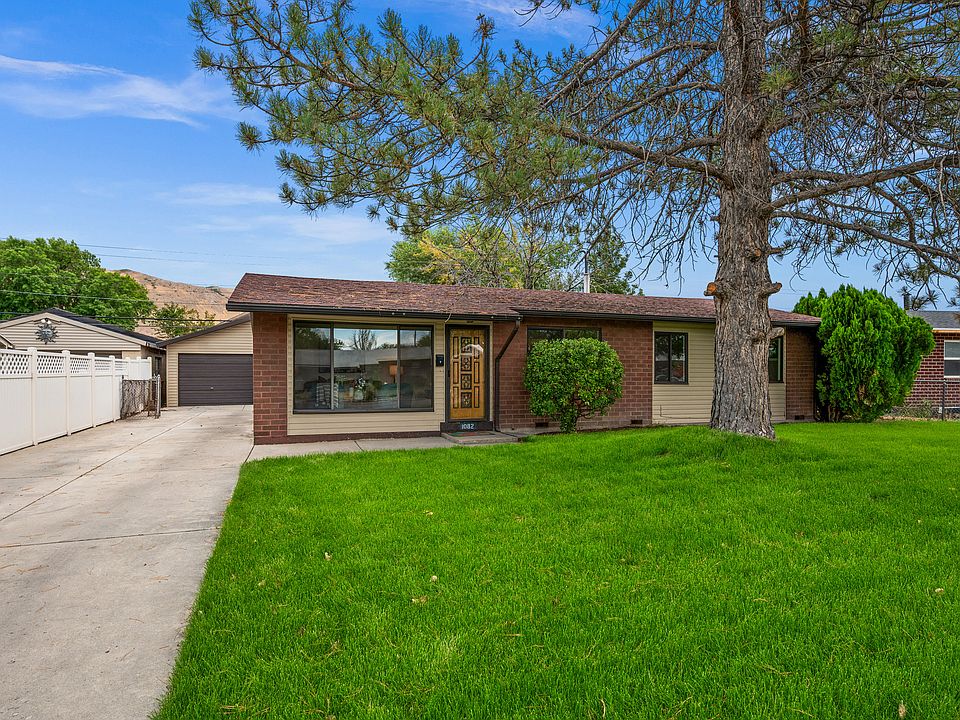 1st image of 1082 N Capistrano Dr