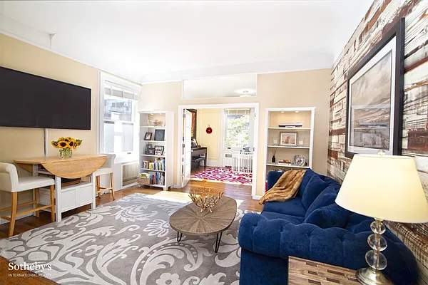 Sold by Sotheby's International Realty | media 2