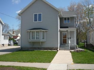 297 Ellis St, Fond Du Lac, WI 54935