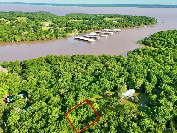 S Bk 500 Rd, Stigler, OK 74462