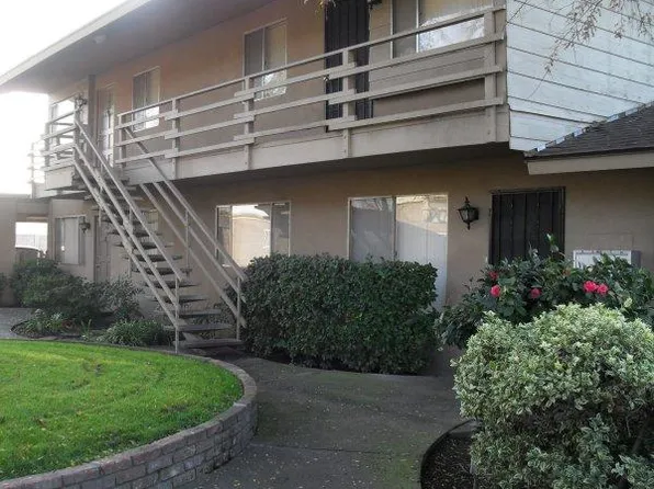 4574 N Sharon Ave APT C, Fresno, CA 93726