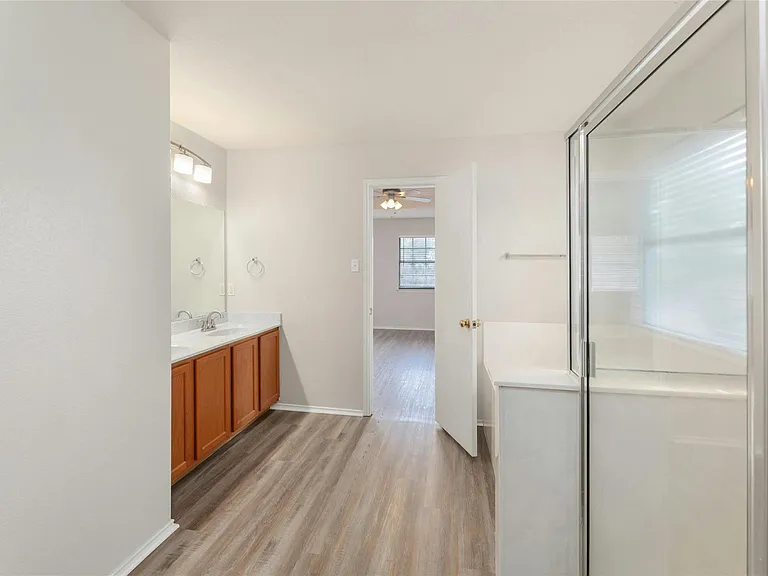 113 Matthew Dr — Photo 20