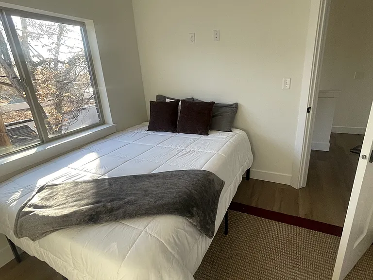 2233 Jefferson Ave #3 — Photo 30