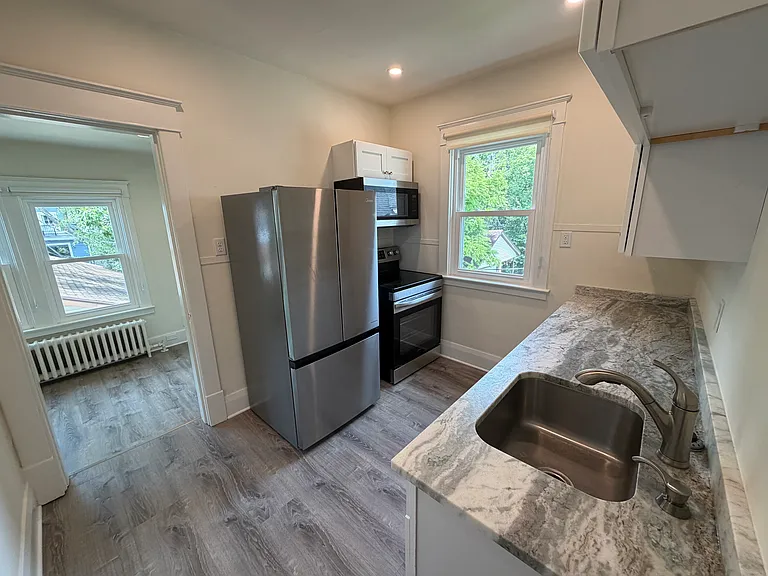 278 Colvin Ave #4 — Photo 9