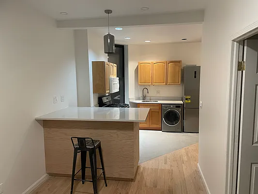 Rented by New York Realty | media 14