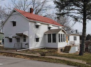 601 Hill St, Galena, IL 61036