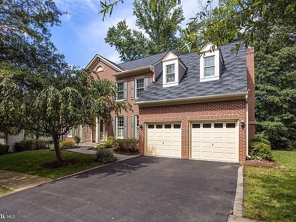 2nd image of 2916 Boyds Cove Dr