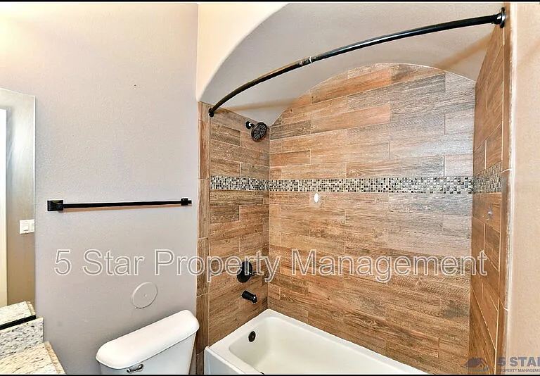 3741 Loma Adriana Dr — Photo 29