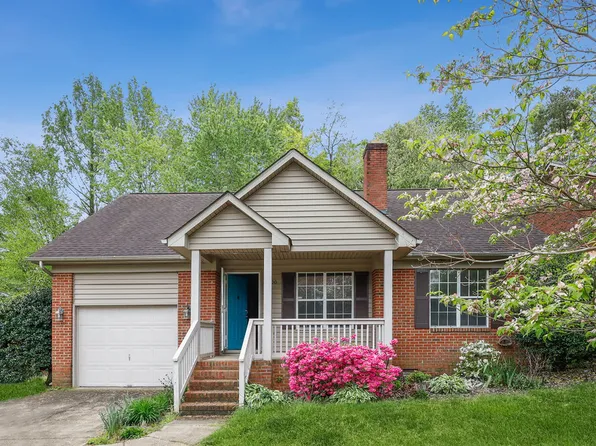 8200 David Lee Ln, Charlotte, NC 28227