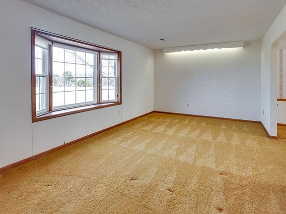 5th image of 12060 Wright Ln