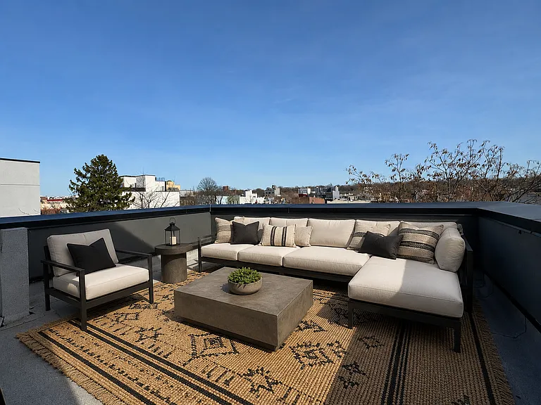 162 Covert St #4B — Photo 2