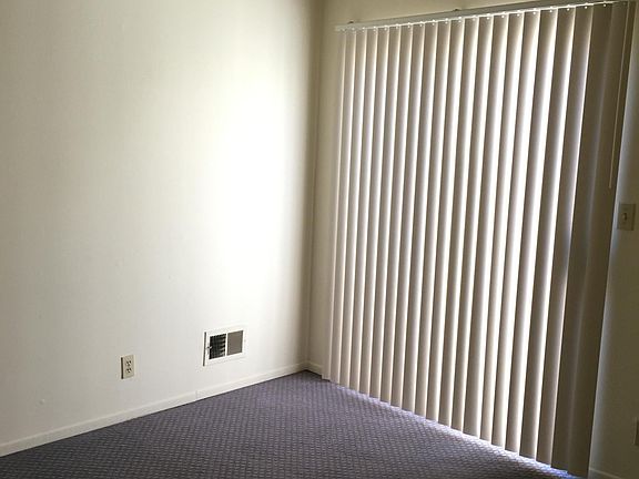 5th image of 5408 Carpenter Ave