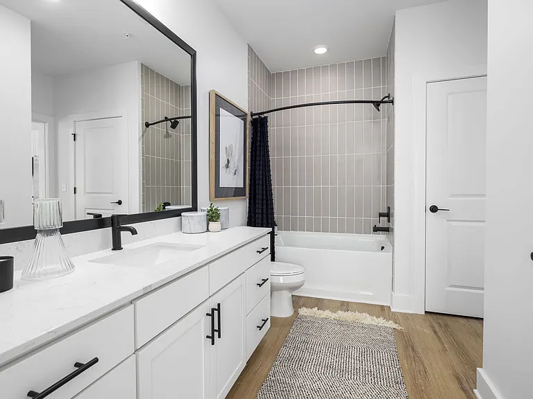 The Lindley at Grove 98 — Photo 21