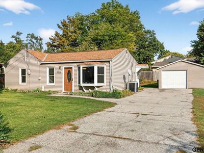 7735 S 30th St, Bellevue, NE, 68147