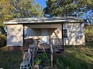 407 Plus Ct, Laurens, SC 29360