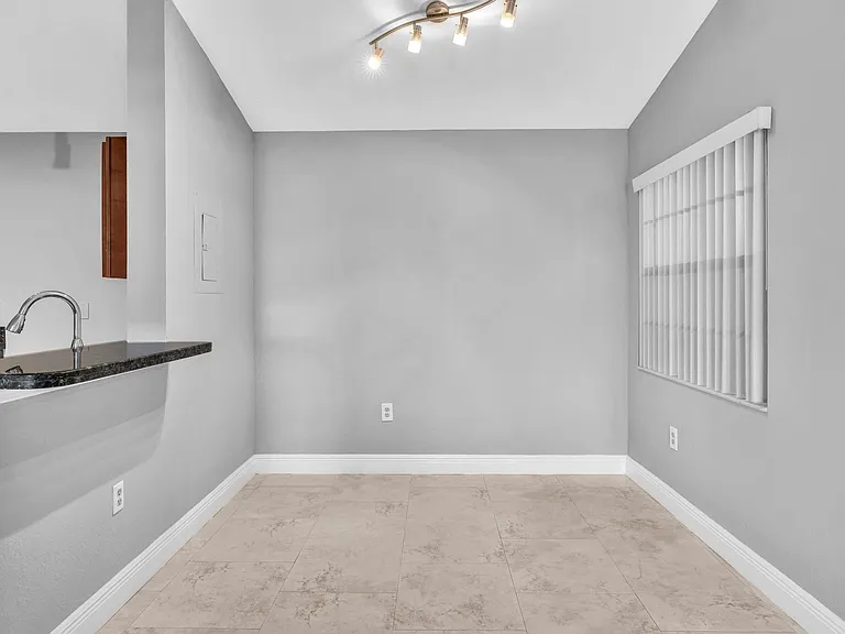 2881 N Oakland Forest Dr #307 — Photo 23