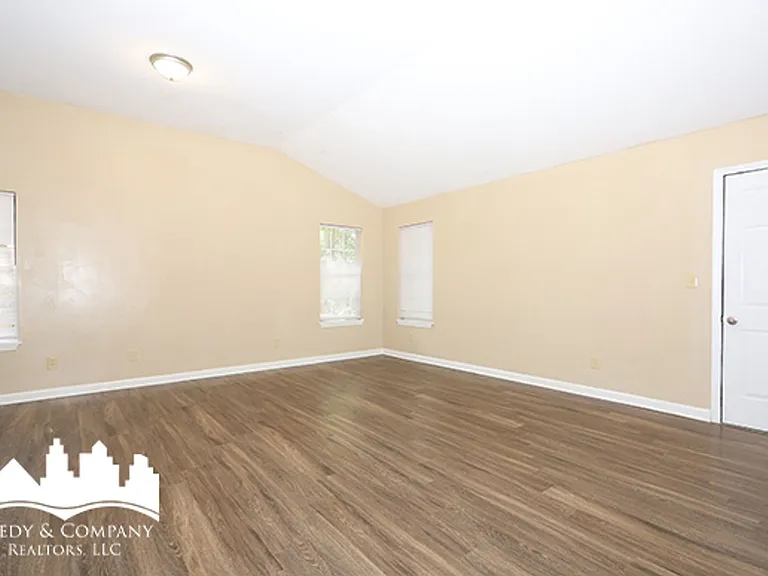 3095 Normandy Dr — Photo 14