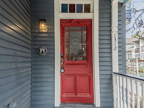 4th image of 1312 Newning Ave