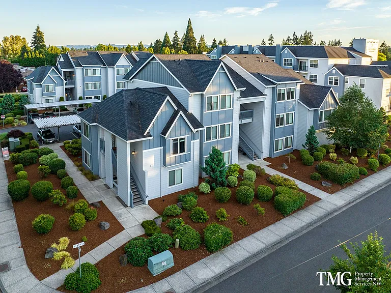 The Timbers at Towne Center — Photo 17