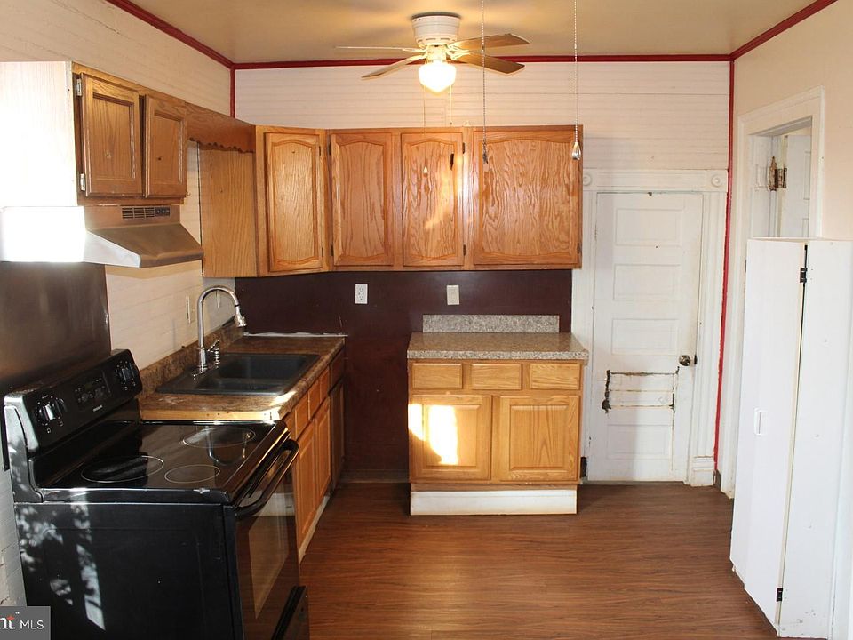 1st image of 266 Belleview Ave