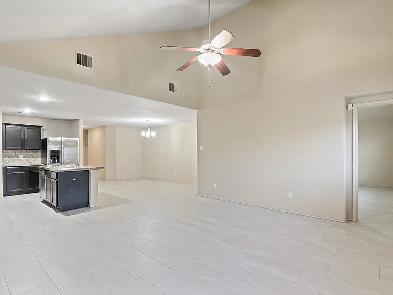 2414 Fall Aster Dr — Photo 9