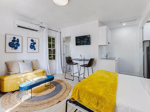 3rd image of 421 75th St #4A